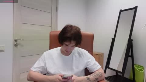 Snapshot of erick_grant chatting on February 25, 9:57 pm ERICK GRANT online show from February 25, 9:57 pm