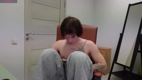 Snapshot of erick_grant chatting on February 26, 1:00 am ERICK GRANT online show from February 26, 1:00 am