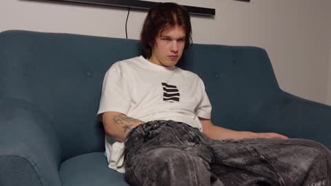 Snapshot of erick_grant chatting on February 27, 11:26 pm ERICK GRANT online show from February 27, 11:26 pm
