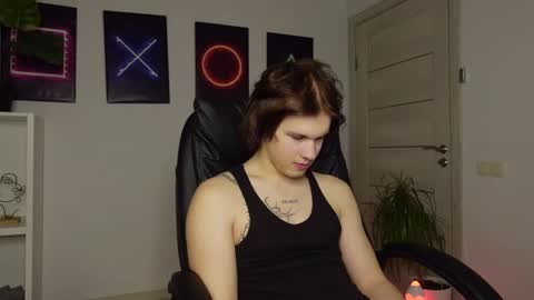 Snapshot of erick_grant chatting on March 1, 9:48 pm ERICK GRANT online show from March 1, 9:48 pm