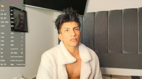Snapshot of erick_velveth chatting on April 20, 5:10 am erick online show from April 20, 5:10 am