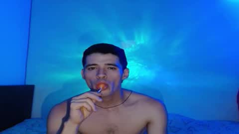 erikk 565 online show from January 7, 5:43 am