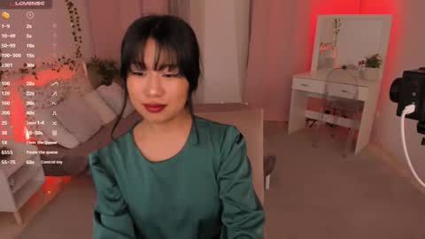 erika_kim online show from November 21, 6:12 am
