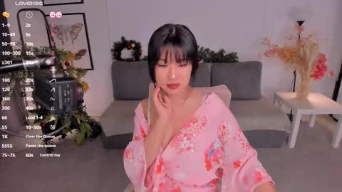 erika_kim online show from January 9, 6:16 am