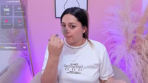 Snapshot of erika_mendez1 chatting on March 2, 8:26 pm Erika Mendez online show from March 2, 8:26 pm