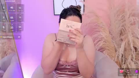 Snapshot of erika_mendez1 chatting on March 24, 7:30 pm Erika Mendez online show from March 24, 7:30 pm