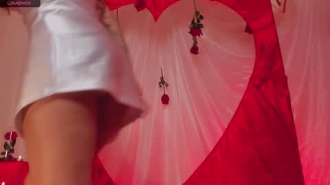 Erika Benz online show from February 14, 2:44 pm