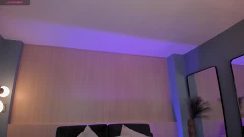 Snapshot of erikabenz chatting on November 15, 12:34 pm Erika Benz online show from November 15, 12:34 pm