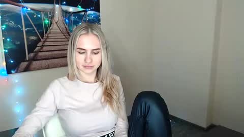 Erika online show from January 6, 3:40 pm