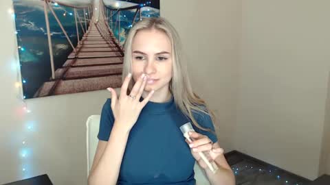 Erika online show from January 9, 3:44 pm