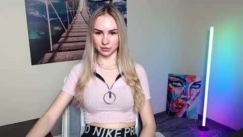 Erika online show from November 28, 1:14 pm