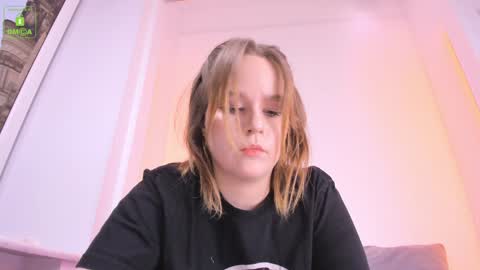 Erika online show from December 26, 4:10 am