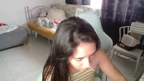 erina_1 online show from April 21, 6:44 pm