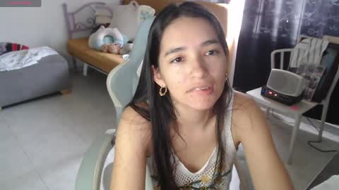 erina_1 online show from June 4, 5:30 pm