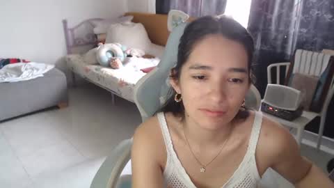 erina_1 online show from June 11, 5:44 pm