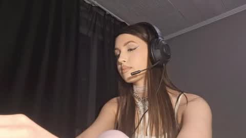 Katrin online show from April 30, 5:08 pm