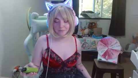 ErisTheDoll online show from October 5, 11:57 pm
