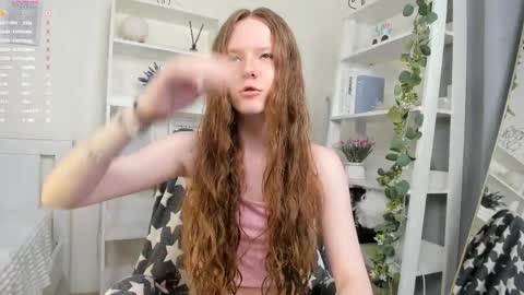 Snapshot of erline_may chatting on April 8, 9:31 am Sofia online show from April 8, 9:31 am