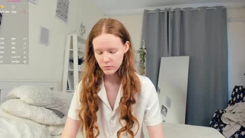 Snapshot of erline_may chatting on April 30, 9:37 am Sofia online show from April 30, 9:37 am