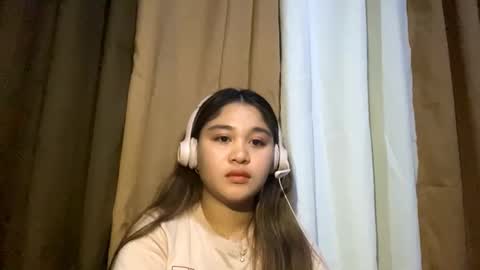 Snapshot of erlinebohnker chatting on February 14, 12:46 pm Lana online show from February 14, 12:46 pm