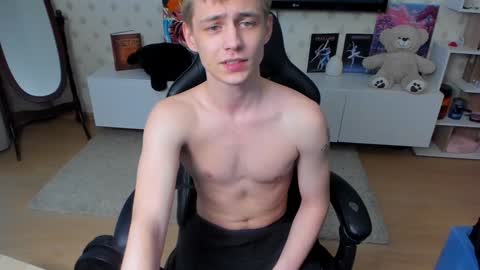 Max online show from January 28, 10:02 am