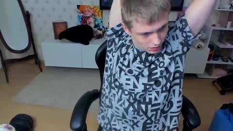 Max online show from January 30, 9:15 am