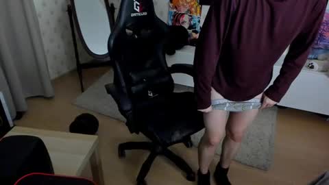 Max online show from February 23, 12:08 am