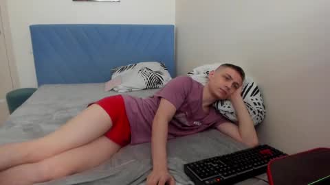 Max online show from March 12, 7:28 pm