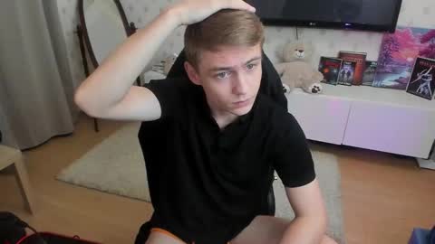 Max online show from September 29, 12:05 am