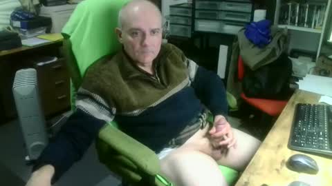 ernello online show from October 7, 8:50 pm