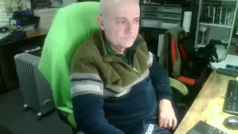 ernello online show from November 30, 8:35 pm