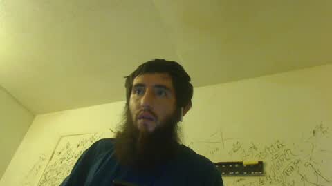 Snapshot of ernesto_verdugo0212 chatting on August 3, 8:57 am ernesto_verdugo0212 online show from August 3, 8:57 am