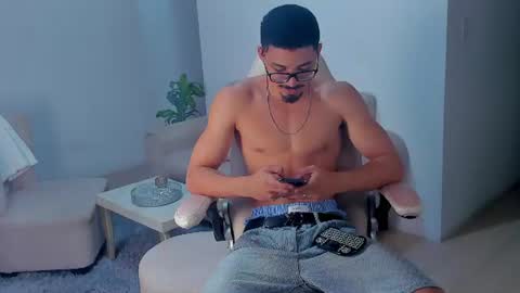 Snapshot of eros_becker_ chatting on July 25, 12:09 am eros_becker_ online show from July 25, 12:09 am