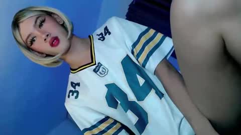 erotic_empress18 online show from May 19, 11:22 pm