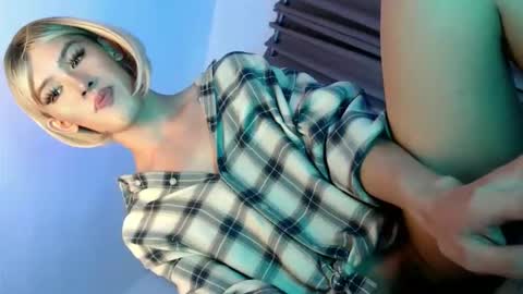 erotic_empress18 online show from June 1, 6:59 am