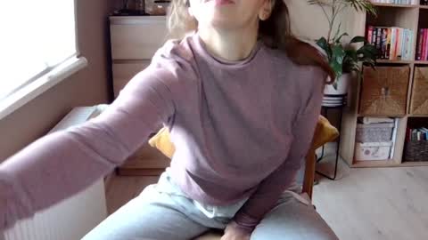 Melissa   online show from December 7, 8:44 am