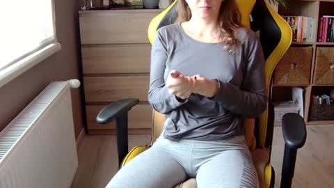 Melissa   online show from December 29, 8:11 am