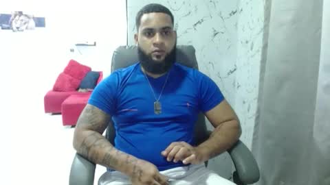 Snapshot of eroticoblack chatting on February 18, 3:46 am Eroticoblack online show from February 18, 3:46 am