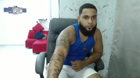 Snapshot of eroticoblack chatting on February 20, 3:47 am Eroticoblack online show from February 20, 3:47 am
