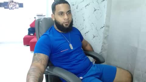 Snapshot of eroticoblack chatting on March 28, 4:12 am Eroticoblack online show from March 28, 4:12 am