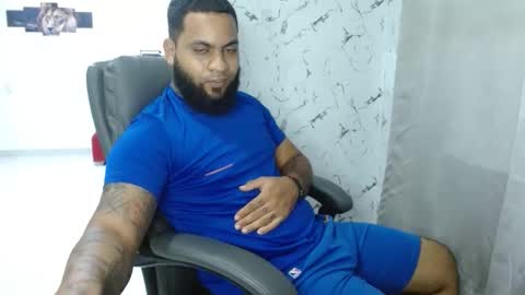 Snapshot of eroticoblack chatting on March 29, 2:22 am Eroticoblack online show from March 29, 2:22 am