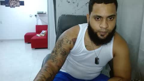 Snapshot of eroticoblack chatting on April 4, 4:22 am Eroticoblack online show from April 4, 4:22 am