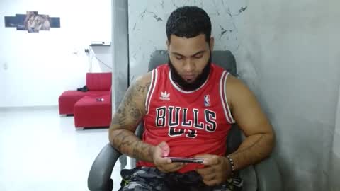 Snapshot of eroticoblack chatting on April 14, 4:18 am Eroticoblack online show from April 14, 4:18 am