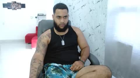 Snapshot of eroticoblack chatting on April 25, 1:52 pm Eroticoblack online show from April 25, 1:52 pm