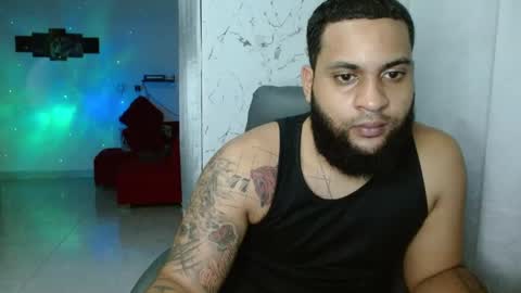 Snapshot of eroticoblack chatting on May 6, 2:51 am Eroticoblack online show from May 6, 2:51 am