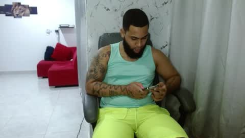Snapshot of eroticoblack chatting on June 2, 4:14 am Eroticoblack online show from June 2, 4:14 am