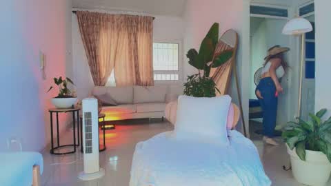 TINY  online show from October 19, 5:46 pm