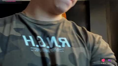 Snapshot of eryonbradley chatting on November 1, 11:12 am Eryon online show from November 1, 11:12 am