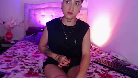 Snapshot of eryxrouse chatting on March 15, 8:04 pm ERYX ROUSE online show from March 15, 8:04 pm