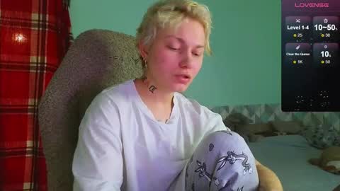 esajukyy online show from January 6, 2:58 am